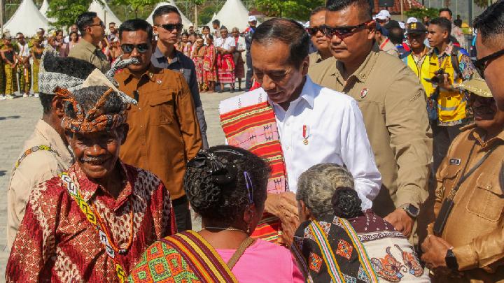 Relawan Sebut Jokowi Bakal Pulang ke Solo Naik Pesawat Komersil