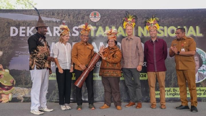 KLHK Dipecah Menjadi Dua Kementerian, Siti Nurbaya: Untuk Hadapi Perubahan Iklim