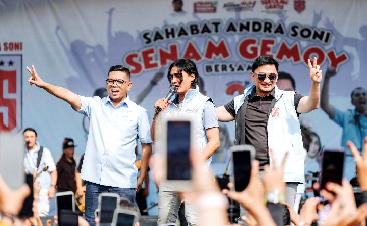 Kampanye di Senam Gemoy Daerah Perkotaan Tangerang, Andra Soni-Dimyati Janjikan Sekolah Gratis