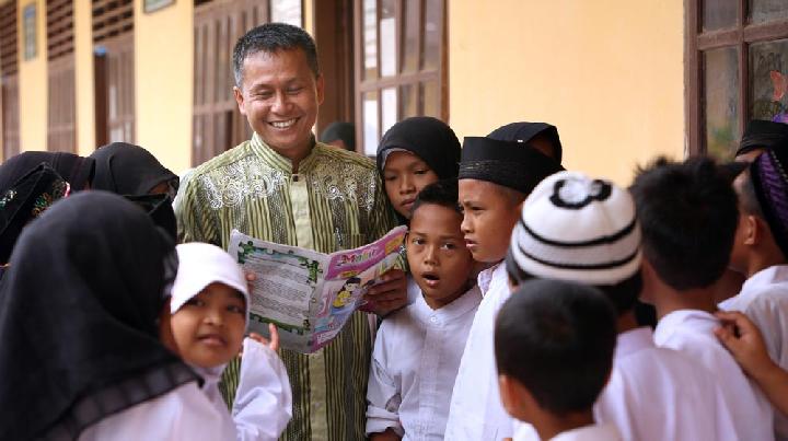 PGSI Tuntut Mendikdasmen Abdul Mu’ti Naikkan Gaji Guru Swasta