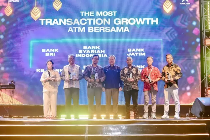 Bank Jatim Jadi The Most Transaction Growth dalam Ajang ATM Bersama Award 2024