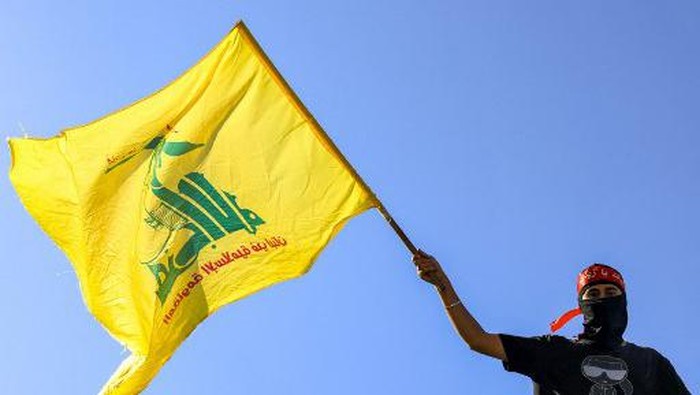 Hizbullah Serang Pangkalan Intelijen Militer tanah negeri Israel Dekat Tel Aviv