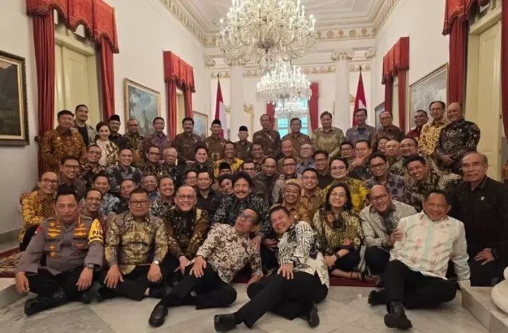 Pesan Jokowi pada saat Makan Siang Bareng Menteri untuk Pemerintahan Baru