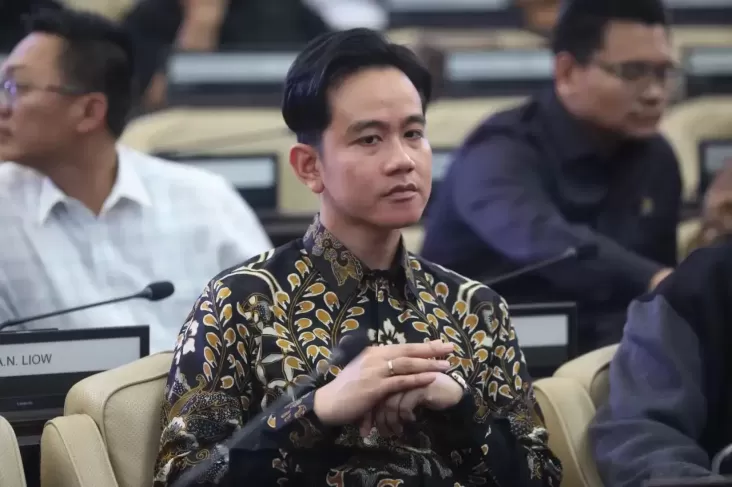 Profil Gibran Rakabuming Raka, Putra Jokowi yang yang disebutkan Akan Dilantik Menjadi Wapres