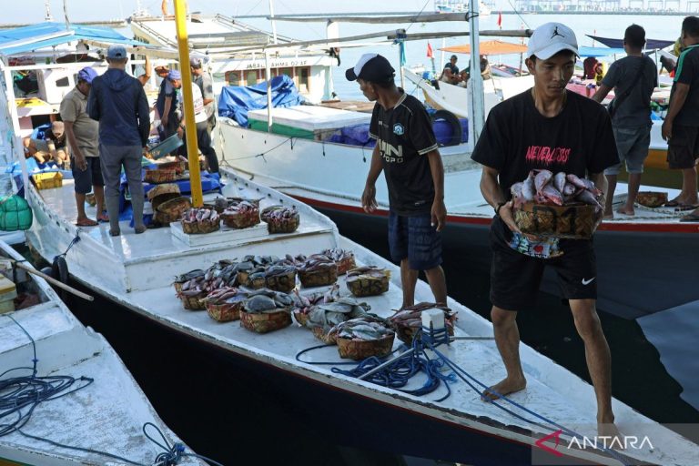 Industri prioritas KUR kemudian daftar bank penyalur dananya